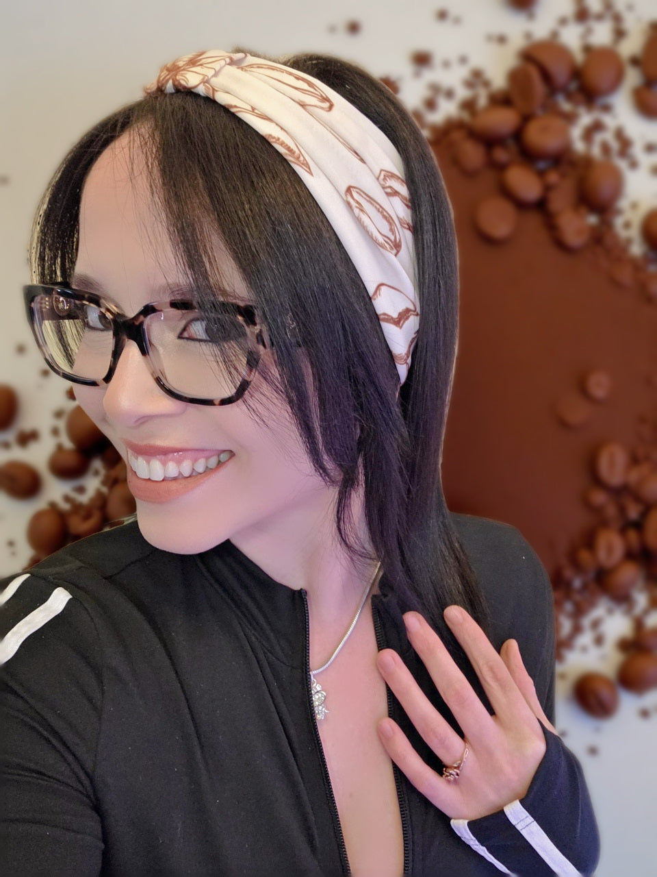 A Cute & Beautiful Elastic Hair Headband
